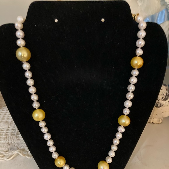 Authentic south sea pearl necklace - Picture 11 of 16